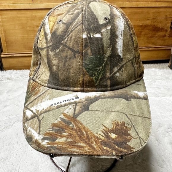 NWOT Cap Light LED Powered Realtree Adjustable Baseball Cap Outdoor Adult OS - Picture 3 of 12